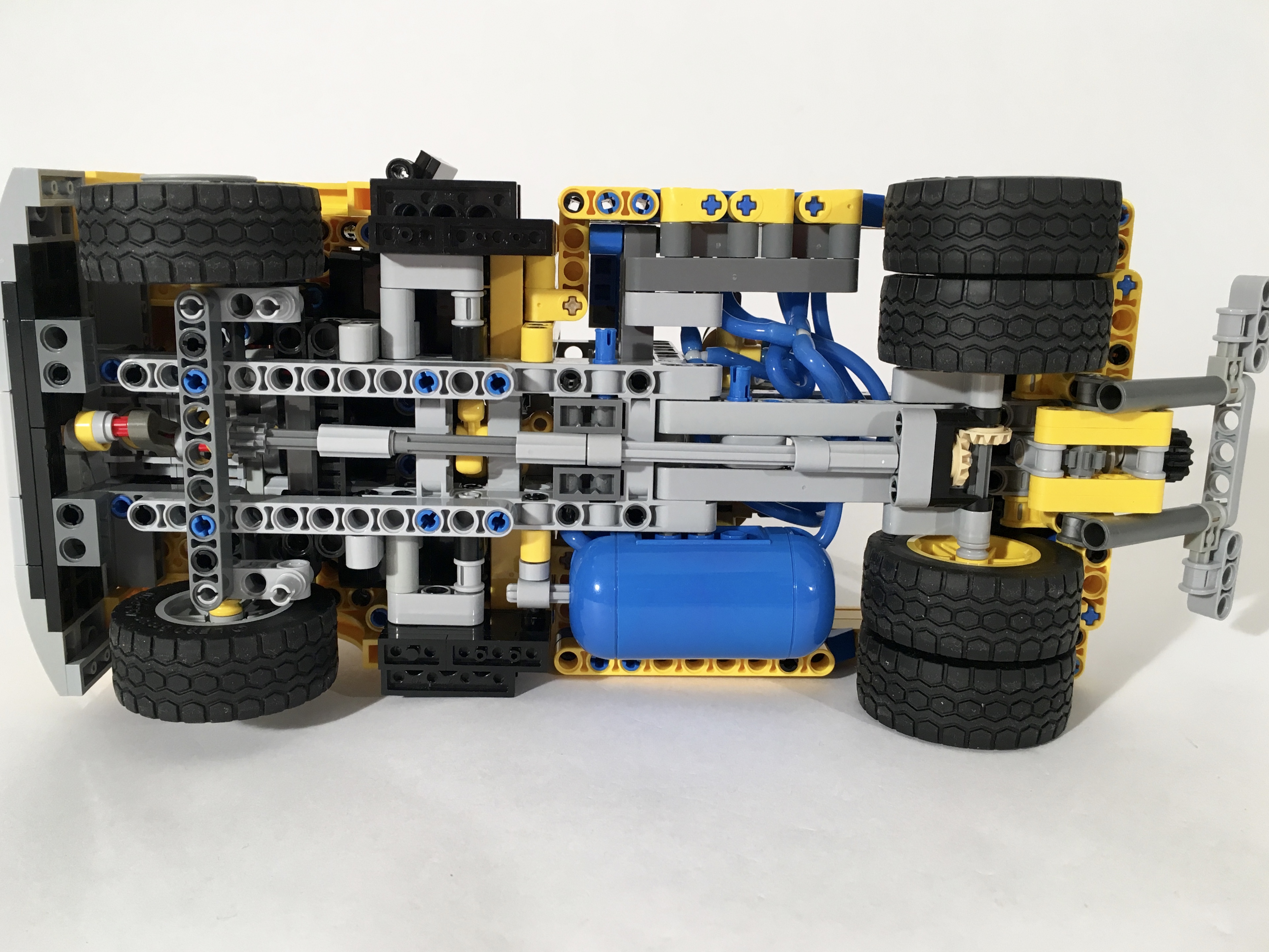 Lego technic tank chassis